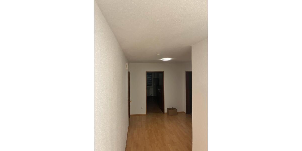 Erdgeschoßwohnung Kaiserslautern Engelshof - 3 Zimmer, 92 m&sup2;, 1.050&euro; | Angebot:26705194