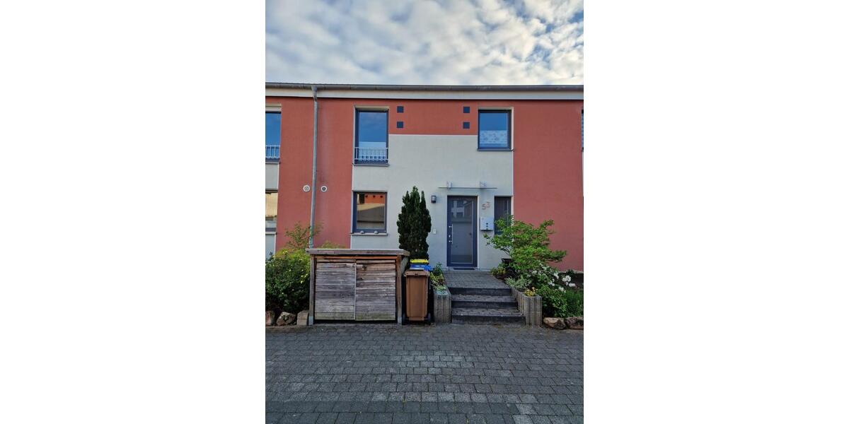 Reihenhaus Kaiserslautern Bahnheim - 4 Zimmer, 110 m&sup2;, 1.580&euro; | Angebot:26512343