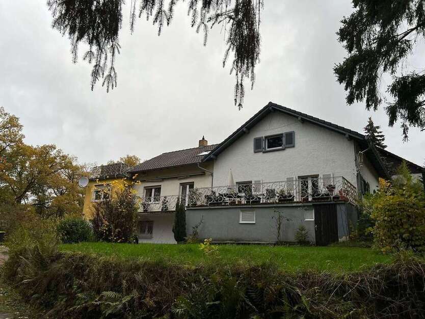 Haus zum Kaufen in Kaiserslautern-Erlenbach 530.000 € 300 m²