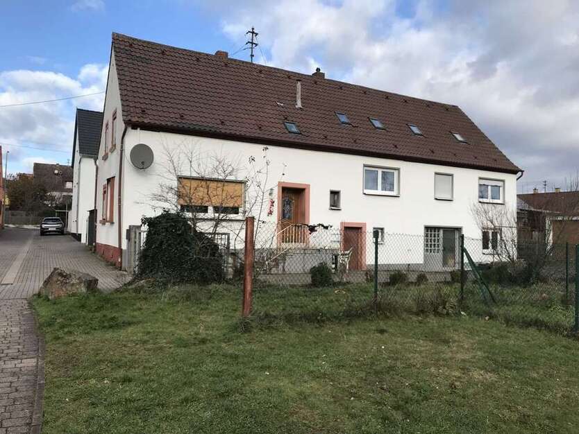 Haus zum Kaufen in Mehlingen 299.000 € 180 m²