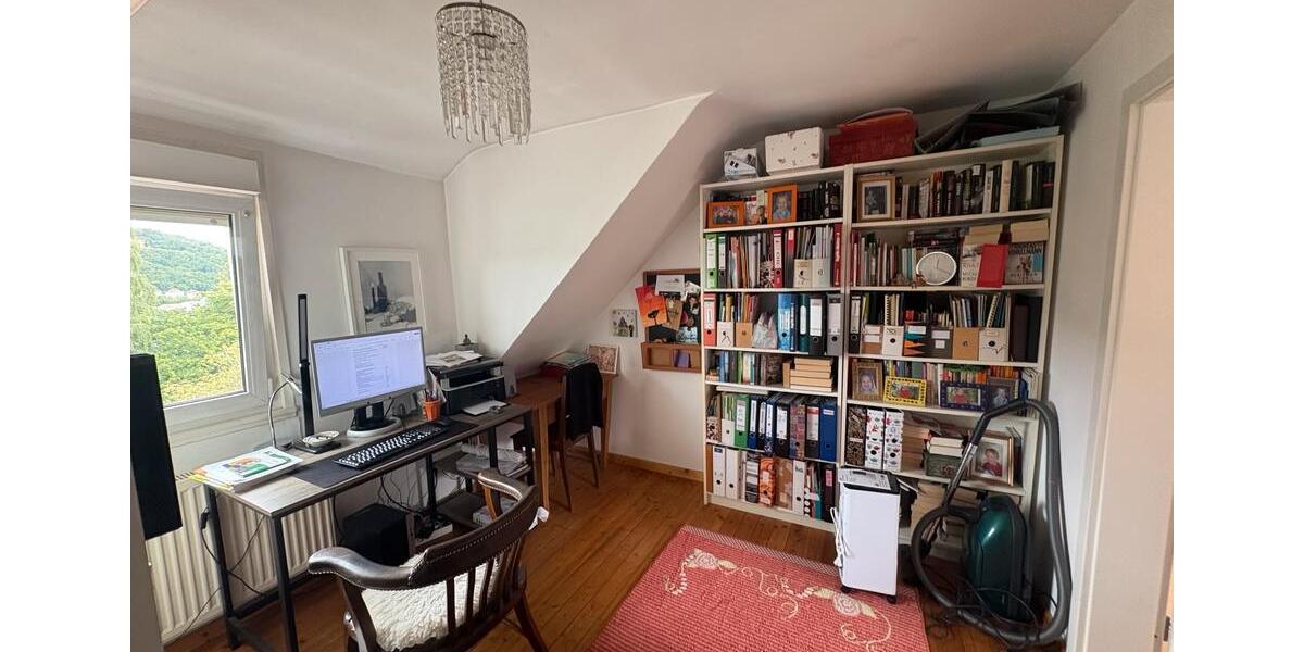 Doppelhaushälfte Bad Dürkheim - 7 Zimmer, 150 m&sup2;, 370.000&euro; | Angebot:25543670