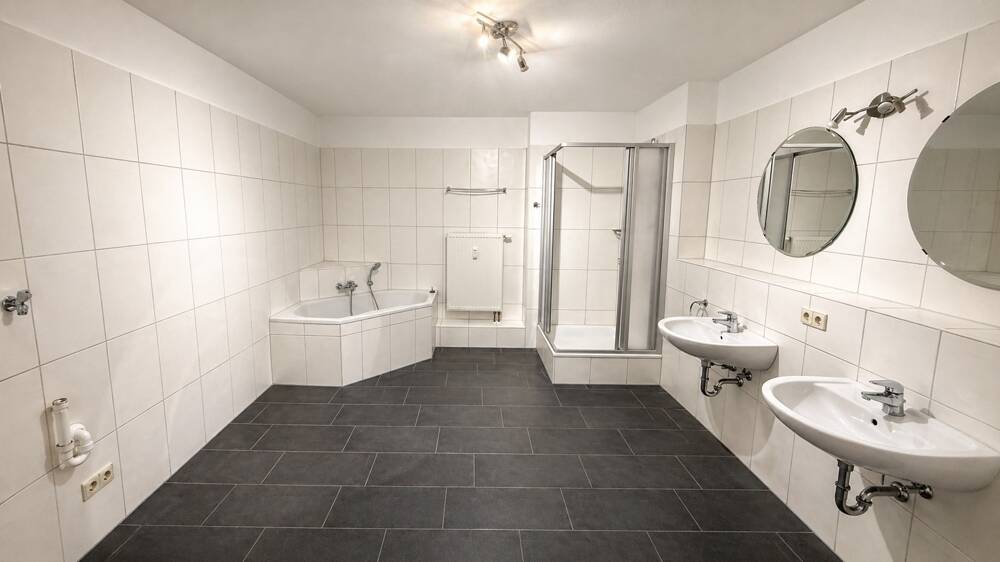 Etagenwohnung Kaiserslautern Innenstadt - 4 Zimmer, 128 m&sup2;, 1.600&euro; | Angebot:26358508