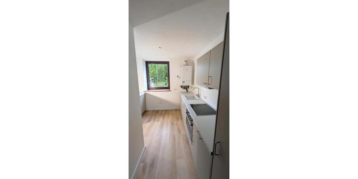 Hochparterre Kaiserslautern - 4 Zimmer, 100 m&sup2;, 1.300&euro; | Angebot:26465425