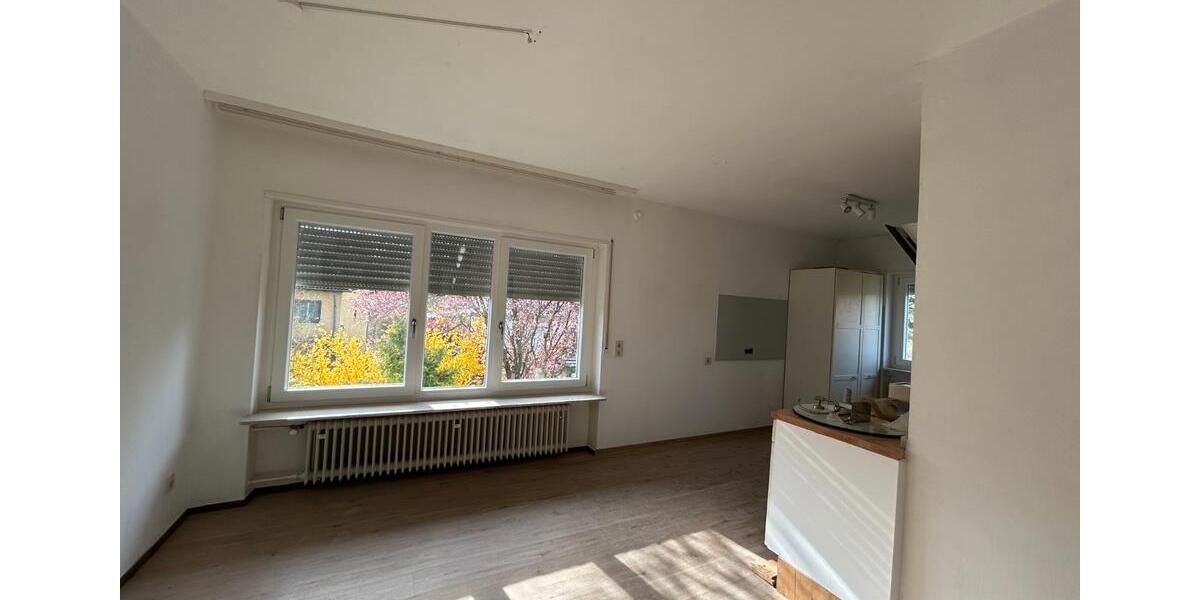 Etagenwohnung Kirchheimbolanden - 7 Zimmer, 200 m&sup2;, 2.000&euro; | Angebot:25978900