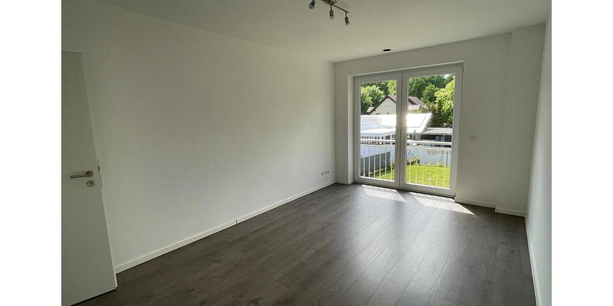 Doppelhaushälfte Kaiserslautern - 4 Zimmer, 166 m&sup2;, 2.000&euro; | Angebot:26609449