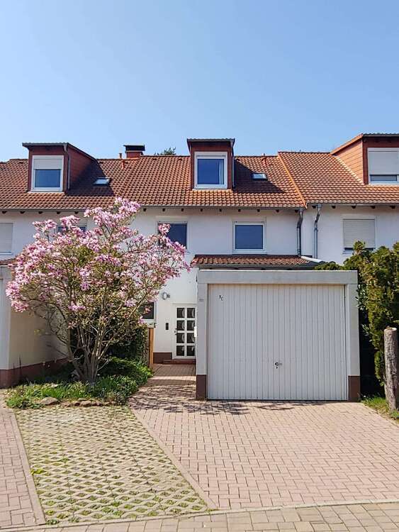Haus zum Mieten in Rodenbach 1.950 € 160 m²