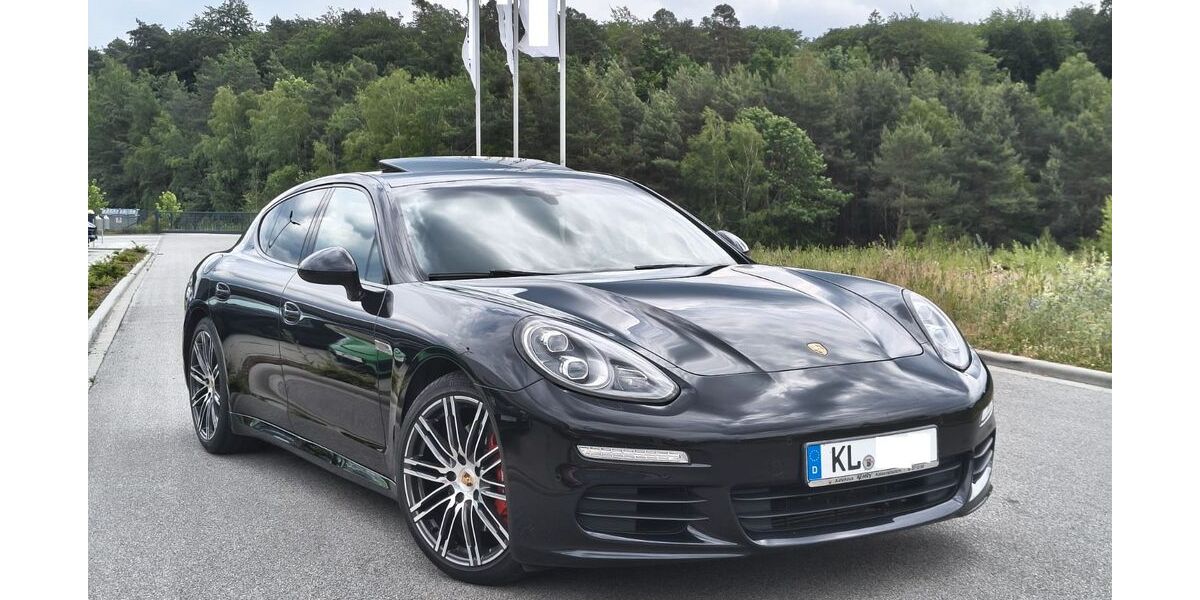Porsche Panamera 142.900 km 24.500 &euro; Kaiserslautern 67655