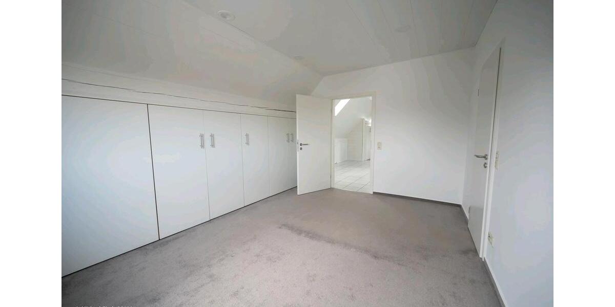 Dachgeschoßwohnung Ramstein-Miesenbach Miesenbach - 2 Zimmer, 69 m&sup2;, 677&euro; | Angebot:26037772