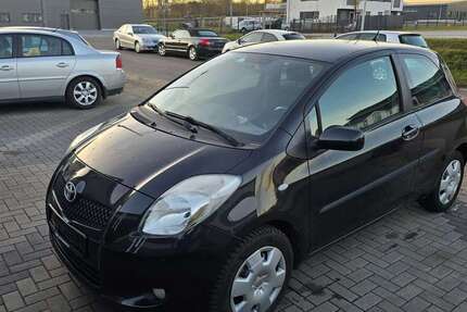 Toyota Yaris 103.305 km 3.600 &euro; Ramstein-Miesenbach 66877