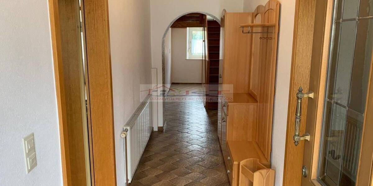 Doppelhaushälfte Jettenbach - 8 Zimmer, 170 m&sup2;, 150.000&euro; | Angebot:25666424