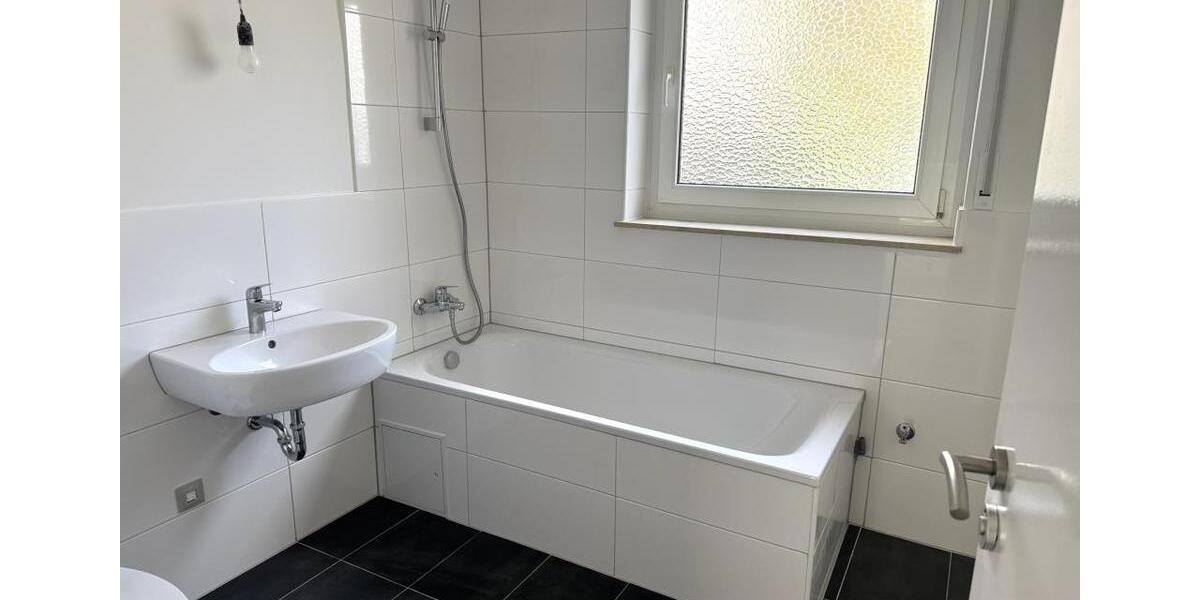 Erdgeschoßwohnung Kaiserslautern Engelshof - 3 Zimmer, 77 m&sup2;, 555&euro; | Angebot:26272887