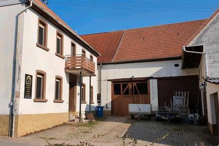 Haus Mehlbach - 7 Zimmer, 200 m&sup2;, 289.000&euro; | Angebot:25868043