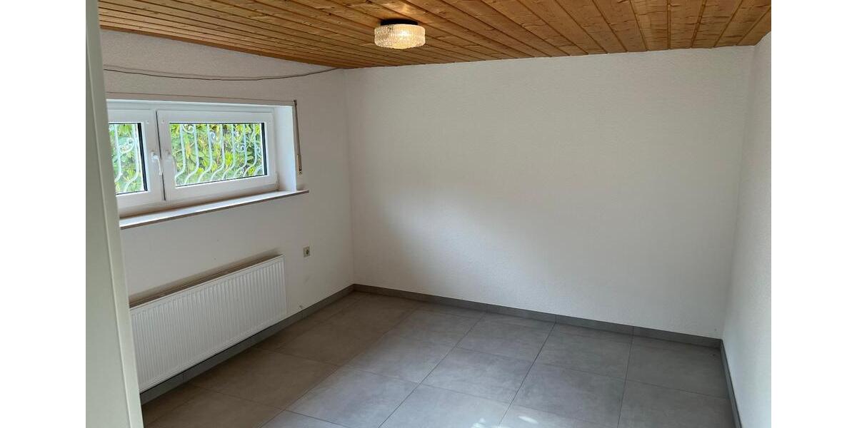 Doppelhaushälfte Pirmasens - 6 Zimmer, 180 m&sup2;, 210.000&euro; | Angebot:26565952
