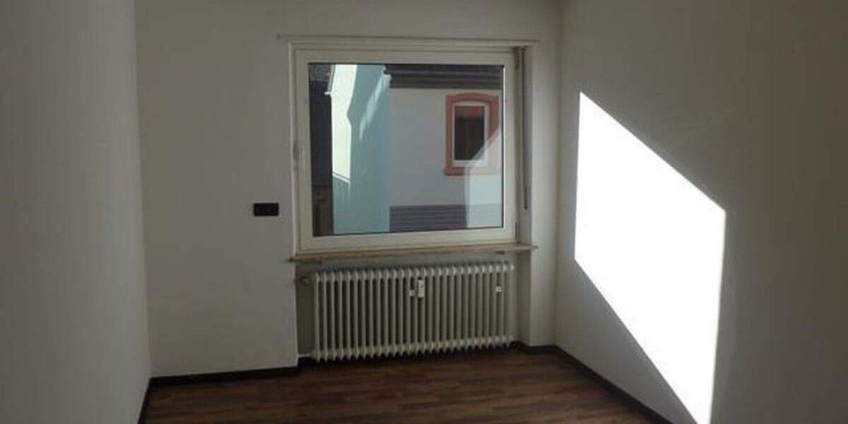 Etagenwohnung Rodalben - 3 Zimmer, 100 m&sup2;, 690&euro; | Angebot:25657424