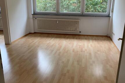 Wohnung Kaiserslautern Betzenberg - 3 Zimmer, 80 m&sup2;, 790&euro; | Angebot:26552356
