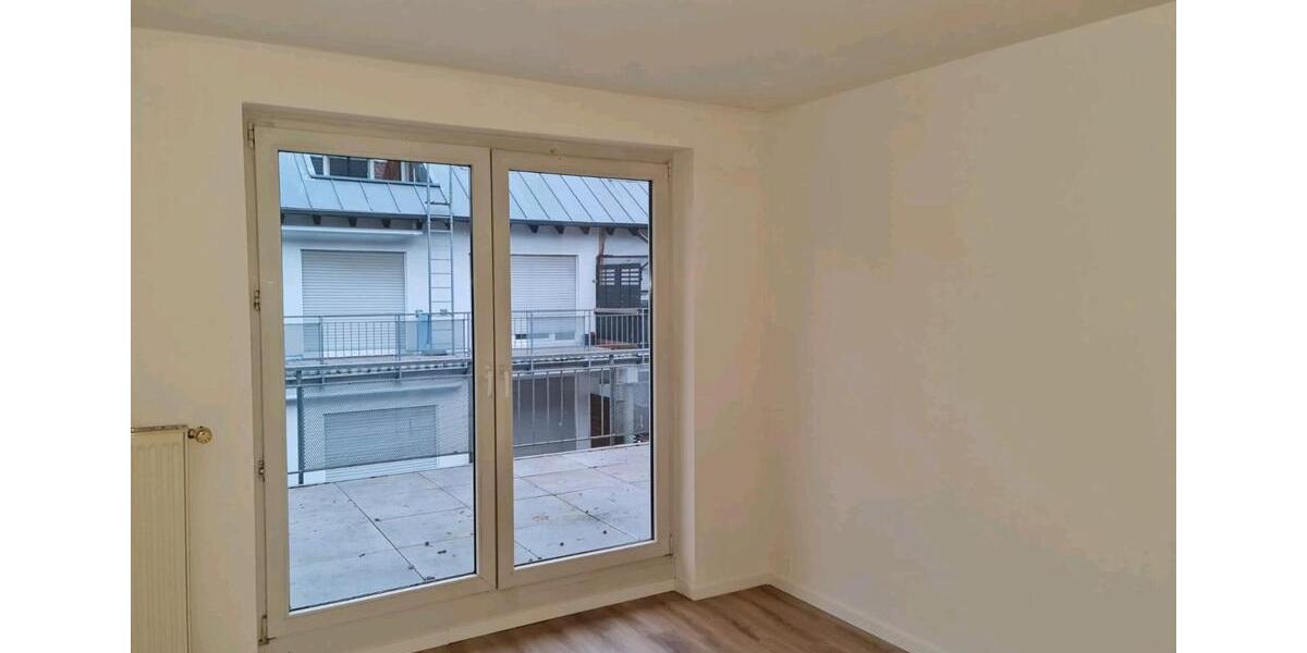 Etagenwohnung Kaiserslautern Engelshof - 2 Zimmer, 87 m&sup2;, 1.200&euro; | Angebot:26699966