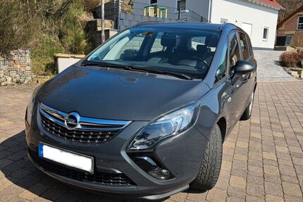 Opel Zafira Tourer 107.800 km 8.190 &euro; Rockenhausen 67806