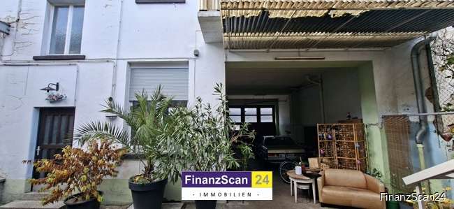 Haus zum Kaufen in Kaiserslautern 399.000 € 283 m² 11 zimmer