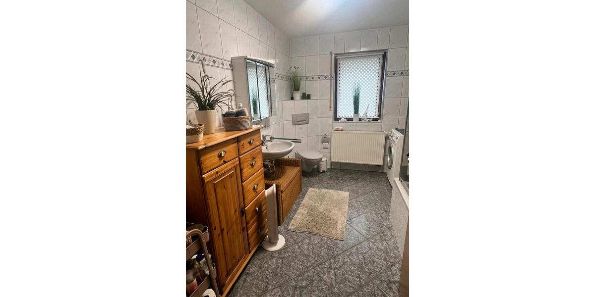 Erdgeschoßwohnung Dannenfels - 3 Zimmer, 110 m&sup2;, 1.020&euro; | Angebot:26328785