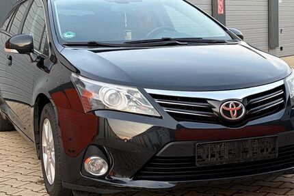 Toyota Avensis 178.500 km 7.490 &euro; Kaiserslautern 67661