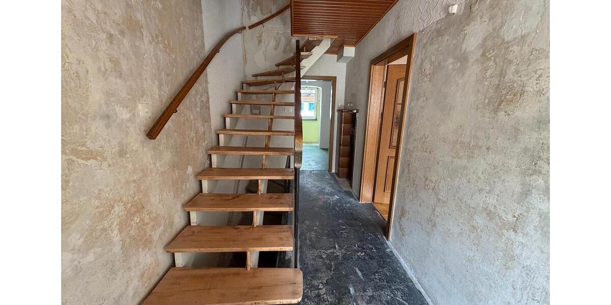 Reihenhaus Neustadt an der Weinstraße - 6 Zimmer, 117 m&sup2;, 320.000&euro; | Angebot:26067654