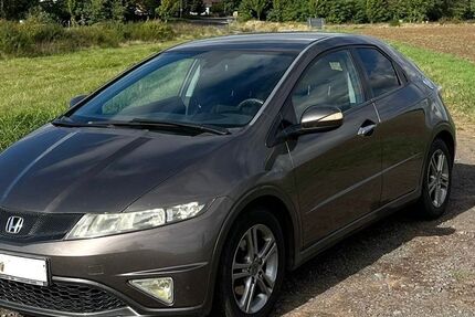 Honda Civic 139.865 km 6.300 € Enkenbach-Alsenborn 67677