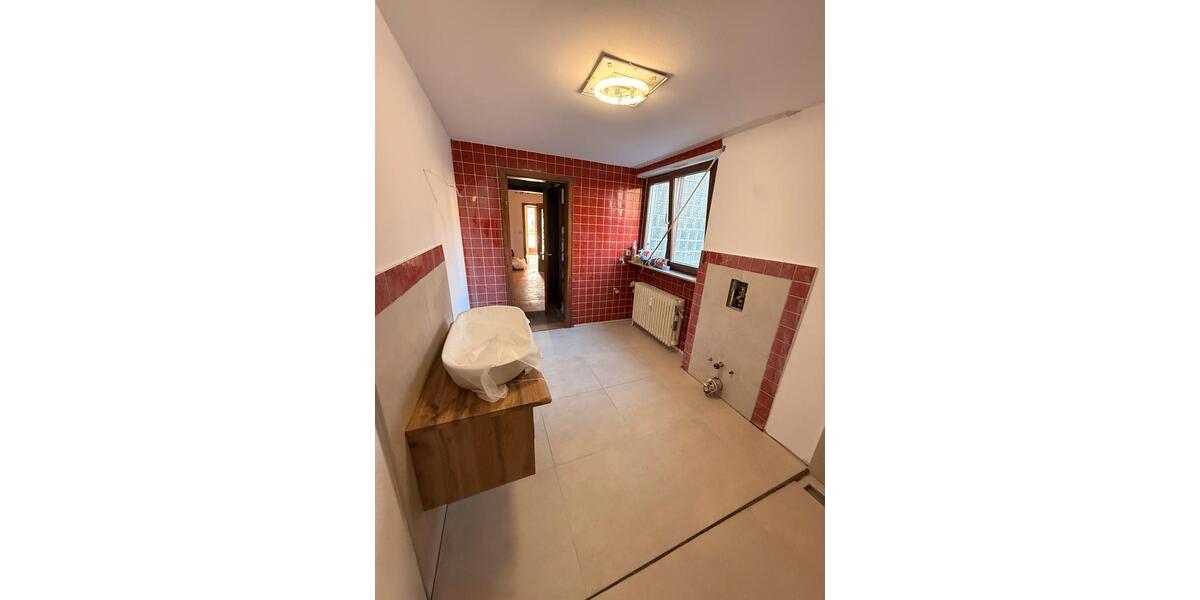 Etagenwohnung Kaiserslautern Bahnheim - 3 Zimmer, 130 m&sup2;, 1.150&euro; | Angebot:26168840
