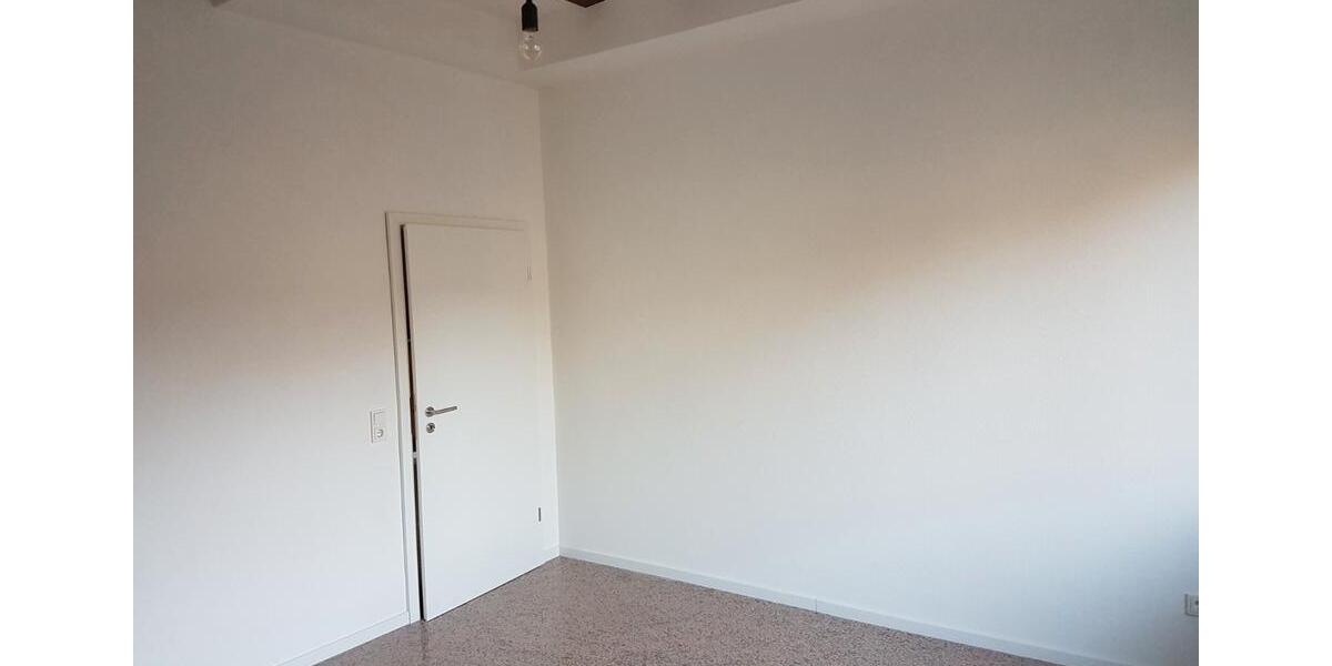 Hochparterre Wilgartswiesen - 3 Zimmer, 130 m&sup2;, 1.550&euro; | Angebot:27535807