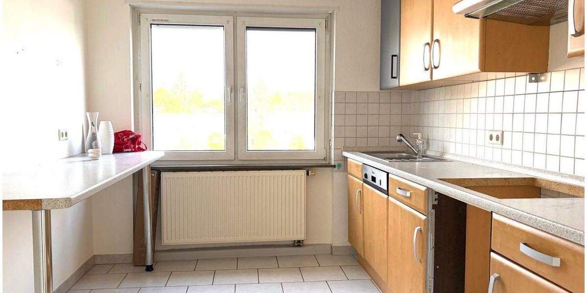 Helle 4-Zimmer-Wohnung direkt am Volkspark! 4 zimmer