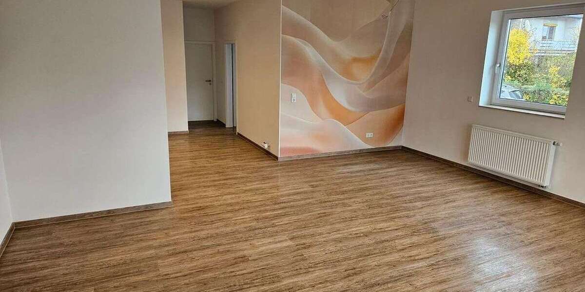 Etagenwohnung Eisenberg-Steinborn Steinborn - 3 Zimmer, 84 m&sup2;, 1.100&euro; | Angebot:25401250