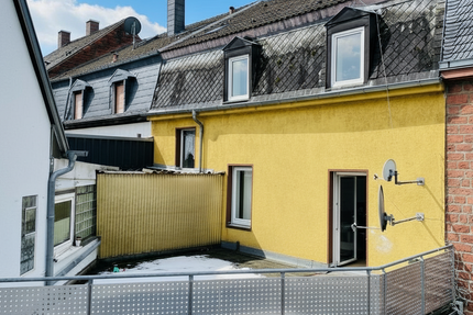 Haus zum Kaufen in Kaiserslautern 299.000 € 155 m² 8 zimmer