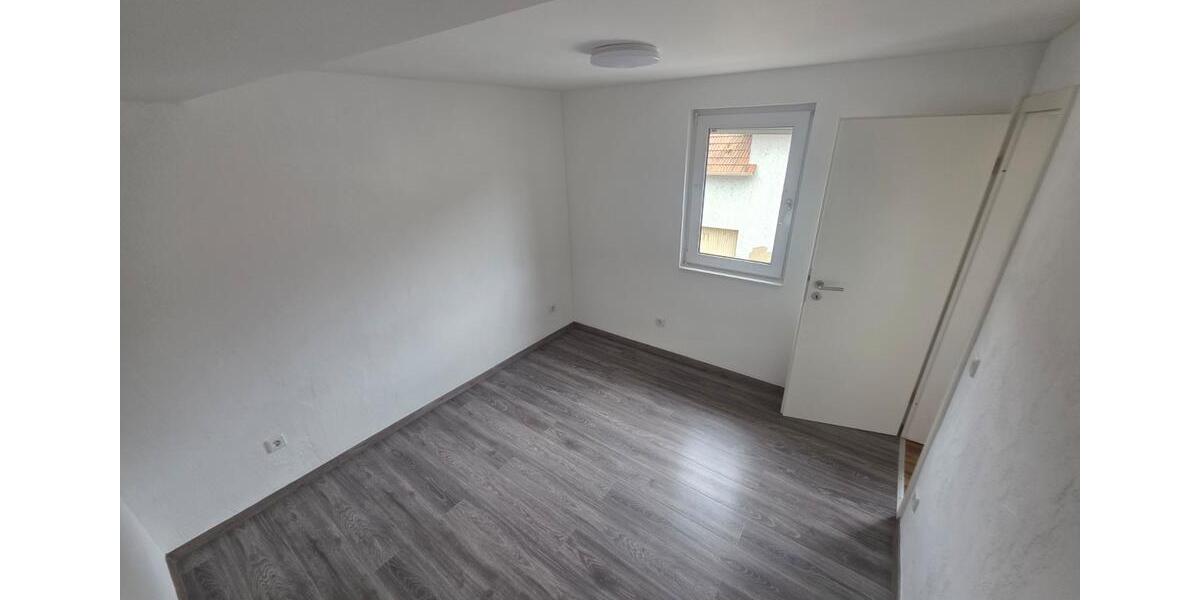 Einfamilienhaus Marnheim - 7 Zimmer, 120 m&sup2;, 299.000&euro; | Angebot:26814504