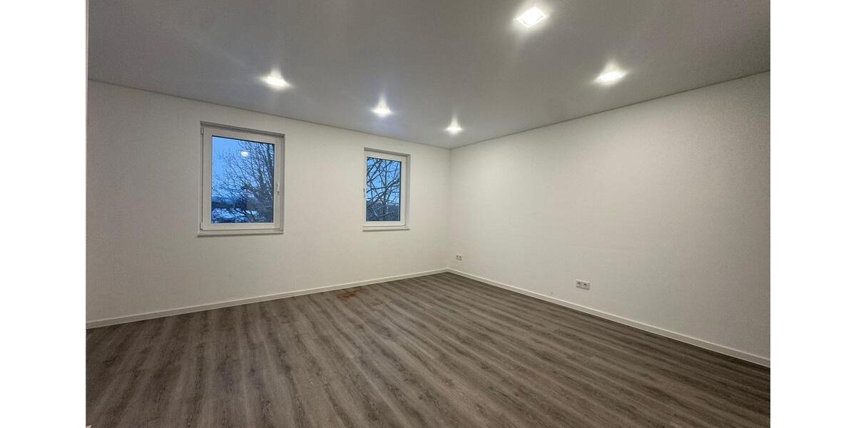 IK | Grieß – Neu sanierte, sehr schöne Wohnung mit hellen Räumen! 5 zimmer
