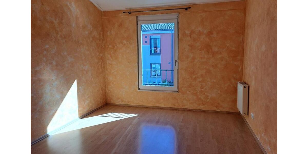 Reihenhaus Kaiserslautern Bahnheim - 4 Zimmer, 110 m&sup2;, 1.580&euro; | Angebot:26512343