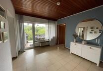 KL-West große helle 4 Zimmer Wohnung mit Blick ins Grüne