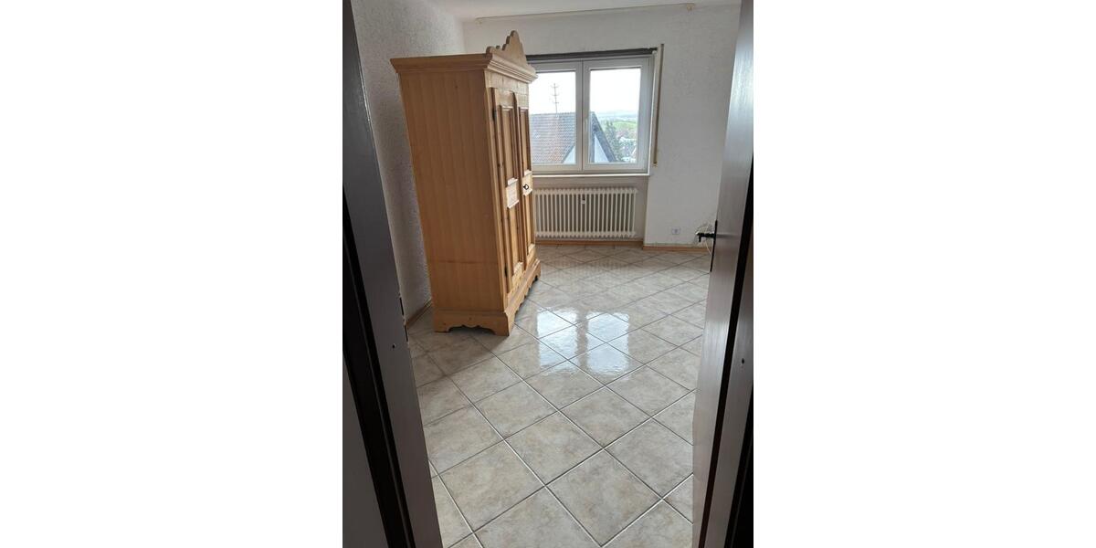 Erdgeschoßwohnung Mehlbach - 4 Zimmer, 161 m&sup2;, 1.300&euro; | Angebot:26300464