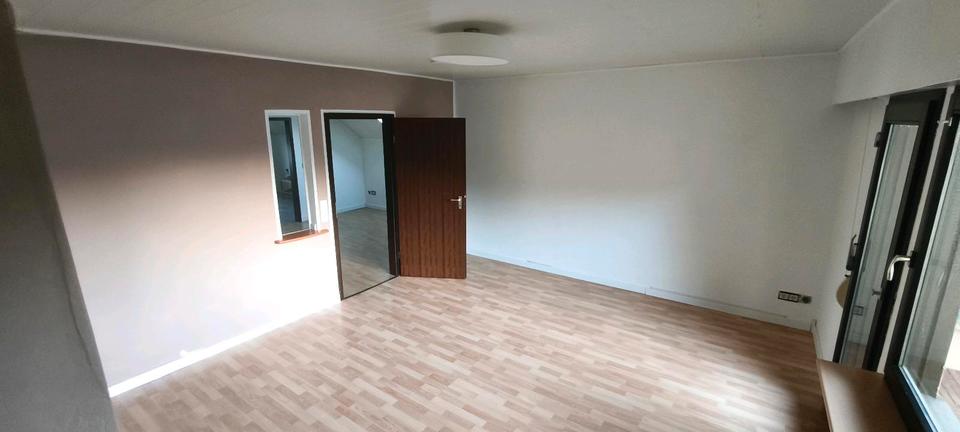 Dachgeschoßwohnung Rodalben - 2 Zimmer, 73 m&sup2;, 550&euro; | Angebot:26358700