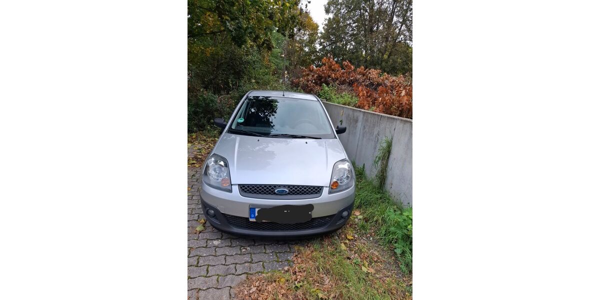 Ford Fiesta 83.500 km 2.900 € Kaiserslautern 67655