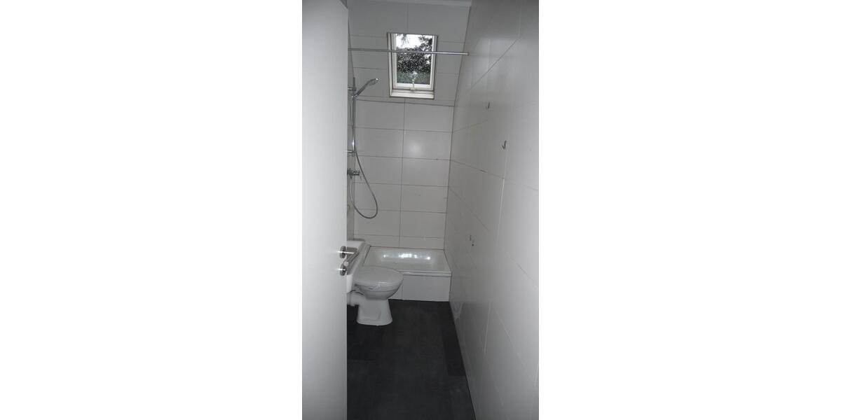 Dachgeschoßwohnung Kaiserslautern Betzenberg - 3.5 Zimmer, 72 m&sup2;, 690&euro; | Angebot:26489723