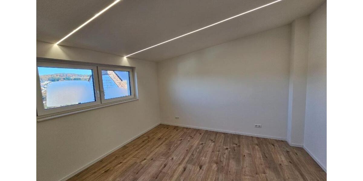 Dachgeschoßwohnung Bruchmühlbach-Miesau Miesau - 2 Zimmer, 64 m&sup2;, 205.000&euro; | Angebot:25755064