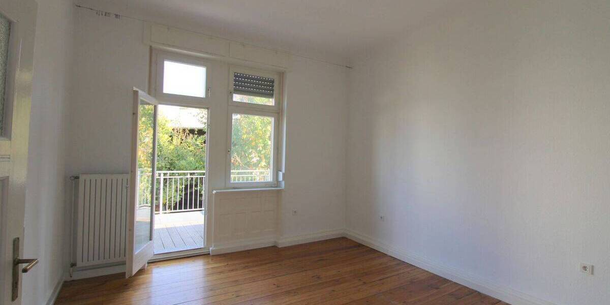 Etagenwohnung Kaiserslautern Innenstadt - 3 Zimmer, 122 m&sup2;, 1.250&euro; | Angebot:26378185