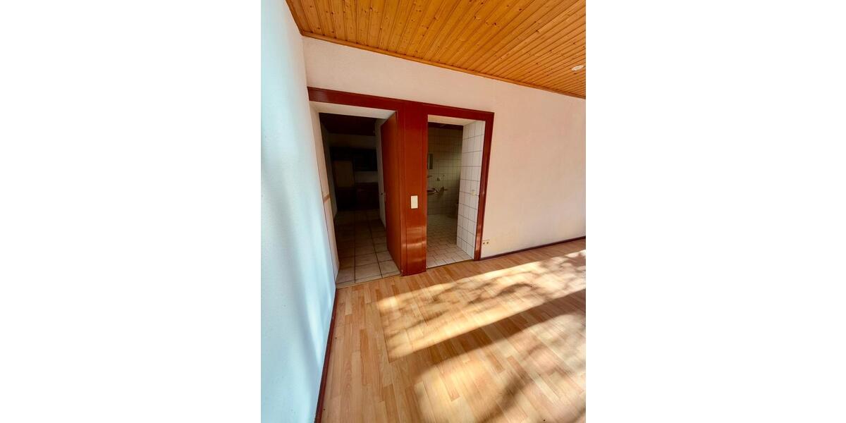 Einfamilienhaus Hauenstein - 7 Zimmer, 190 m&sup2;, 130.000&euro; | Angebot:26826227
