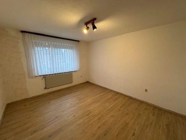 Mehrfamilienhaus, Wohnhaus Ramstein-Miesenbach Ramstein - 8 Zimmer, 185 m&sup2;, 398.000&euro; | Angebot:24435314