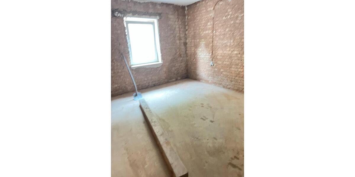 Doppelhaushälfte Elmstein - 8 Zimmer, 172 m&sup2;, 62.000&euro; | Angebot:26290075