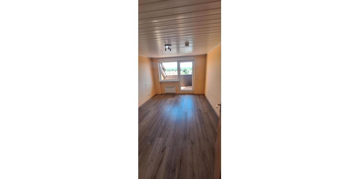 Dachgeschoßwohnung Schönenberg-Kübelberg Kübelberg - 2 Zimmer, 55 m&sup2;, 585&euro; | Angebot:26678191