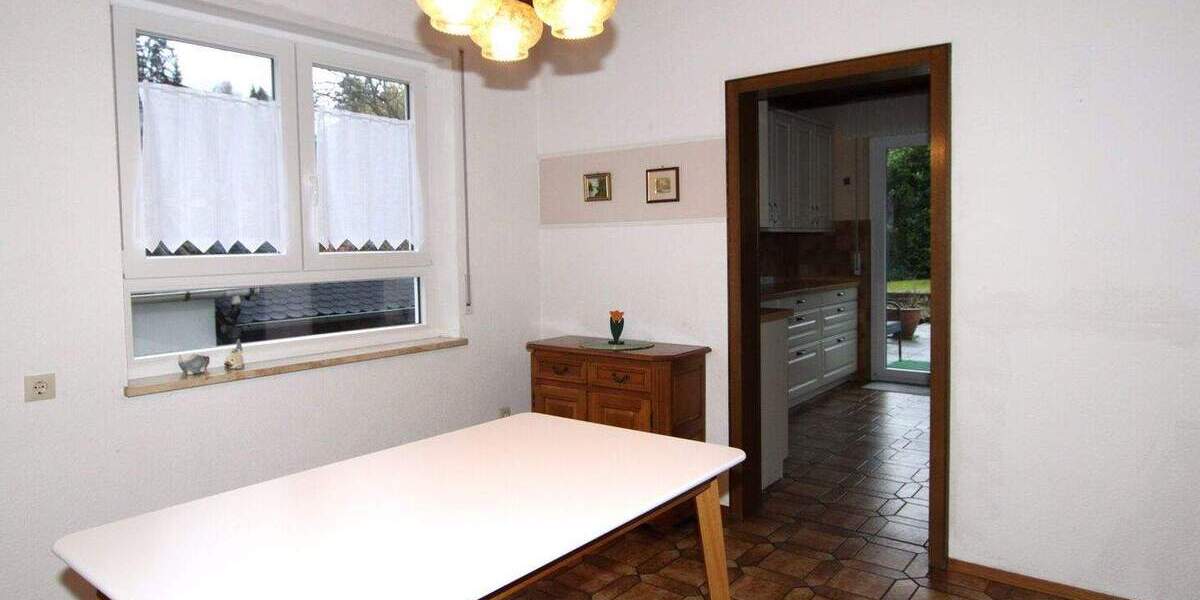 Mehrfamilienhaus, Wohnhaus Rodalben - 7 Zimmer, 240 m&sup2;, 420.000&euro; | Angebot:25214412