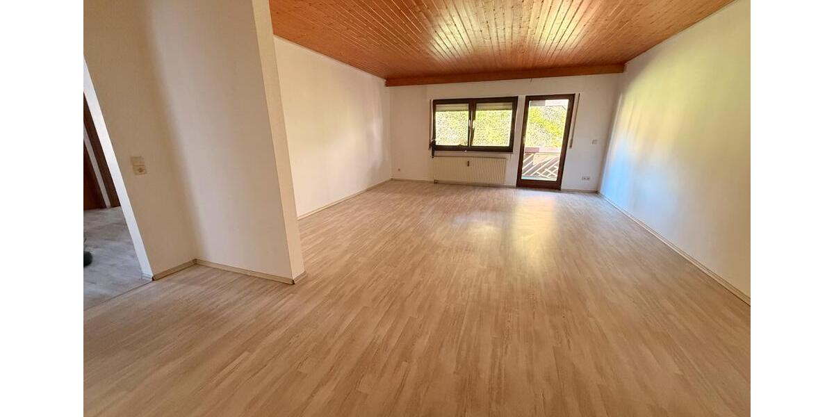 Etagenwohnung Kaiserslautern Bahnheim - 4 Zimmer, 91 m&sup2;, 1.000&euro; | Angebot:26241785