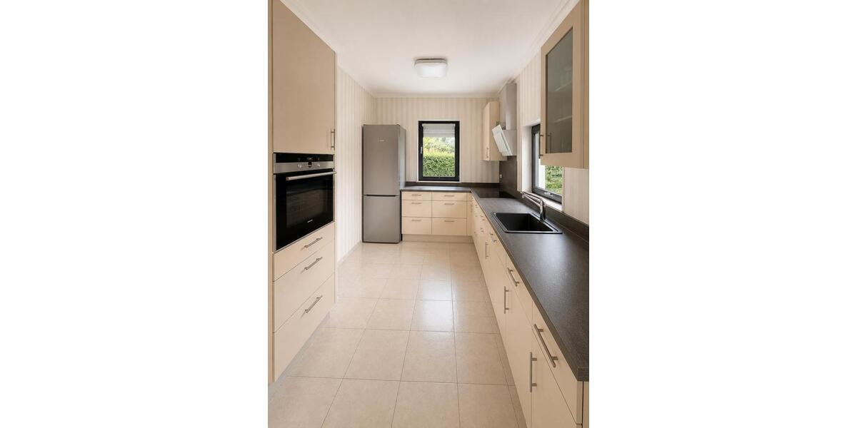 Erdgeschoßwohnung Kaiserslautern Einsiedlerhof - 4 Zimmer, 150 m&sup2;, 1.400&euro; | Angebot:26664228