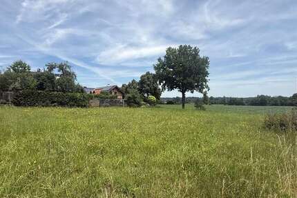 Grundstück zu verkaufen in Tittmoning 349.000 € 753 m²
