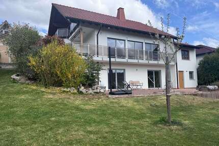 Haus zum Mieten in Ramsen 2.000 € 222 m²